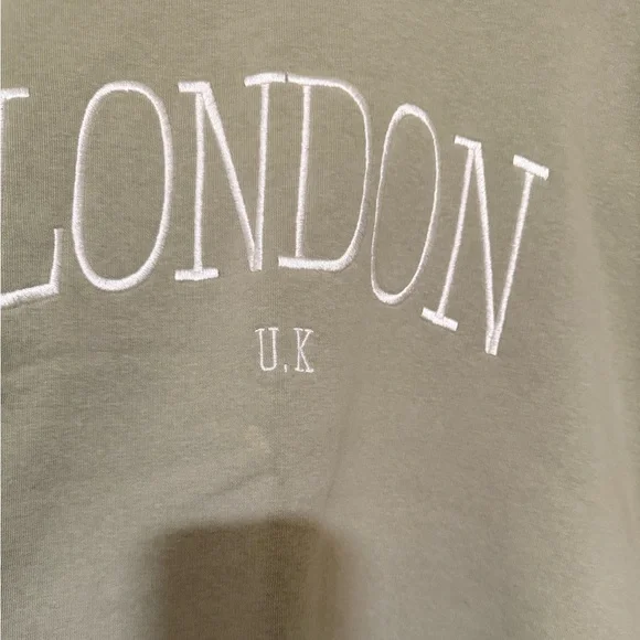 Green 'London' Sweatshirt - Picture 9 of 13